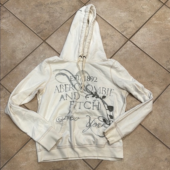 Abercrombie & Fitch Cream Casual Pullover Sweater - Picture 1 of 4